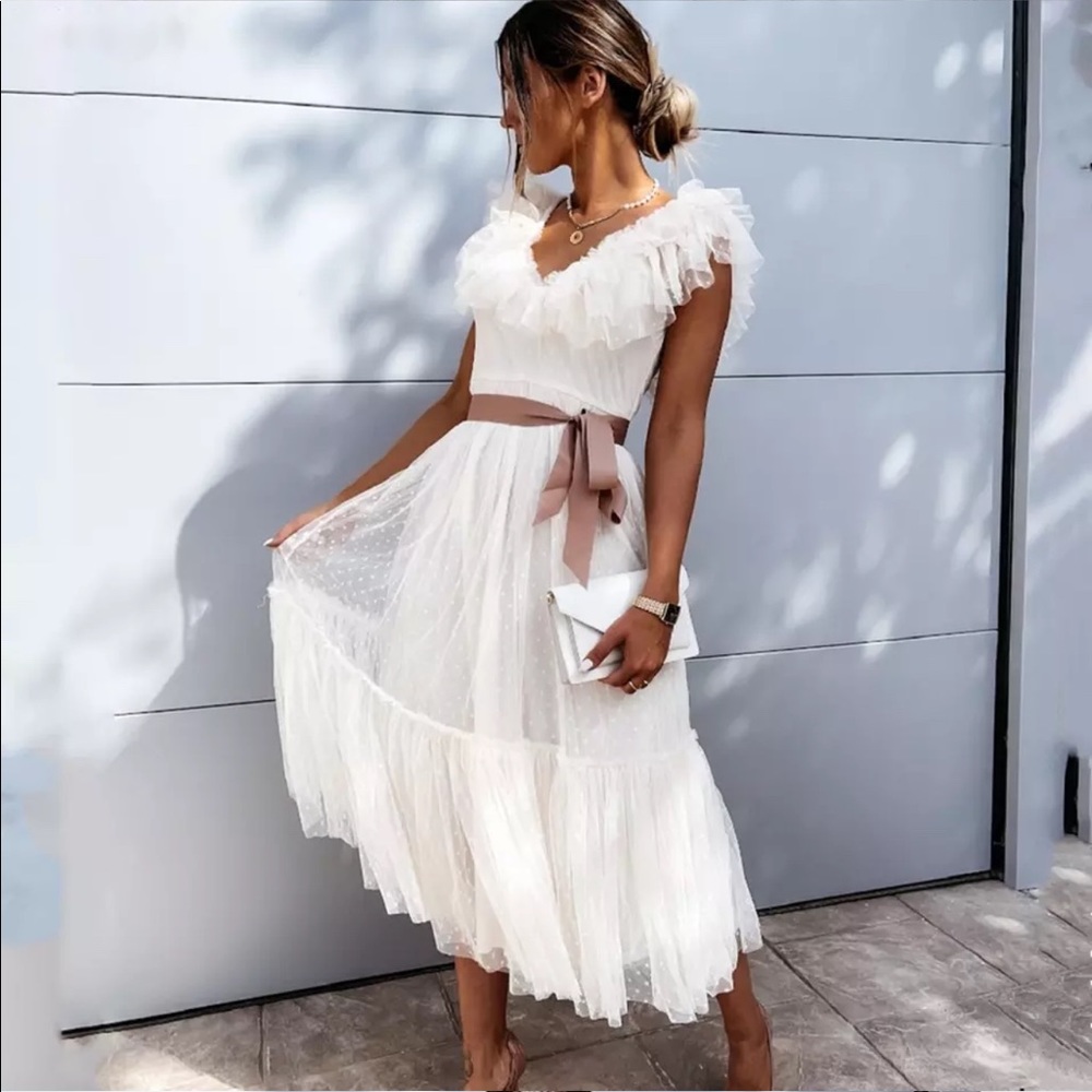White Ruffle Tulle Elegant Pleated Dress - Picture 3 of 6
